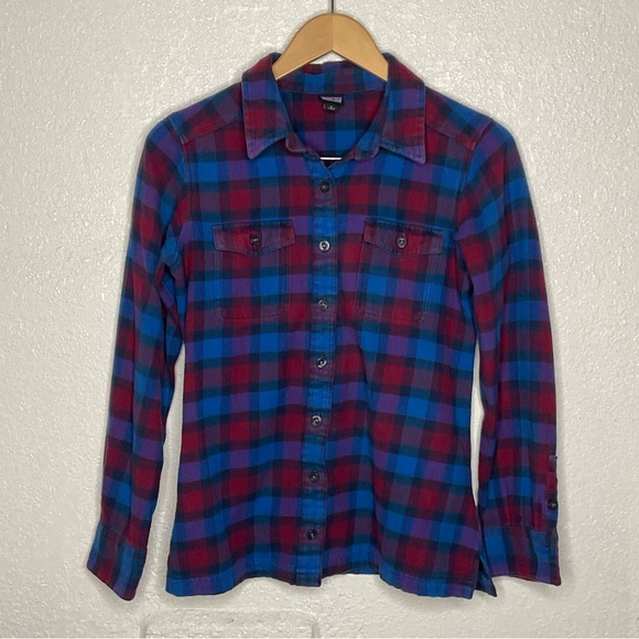 Patagonia Tops - Patagonia Long-Sleeved Organic Cotton
Midweight Fjord Flannel Shirt Size…